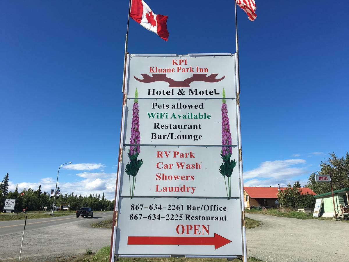 Kluane Park Inn Хейнс Джънкшън Екстериор снимка