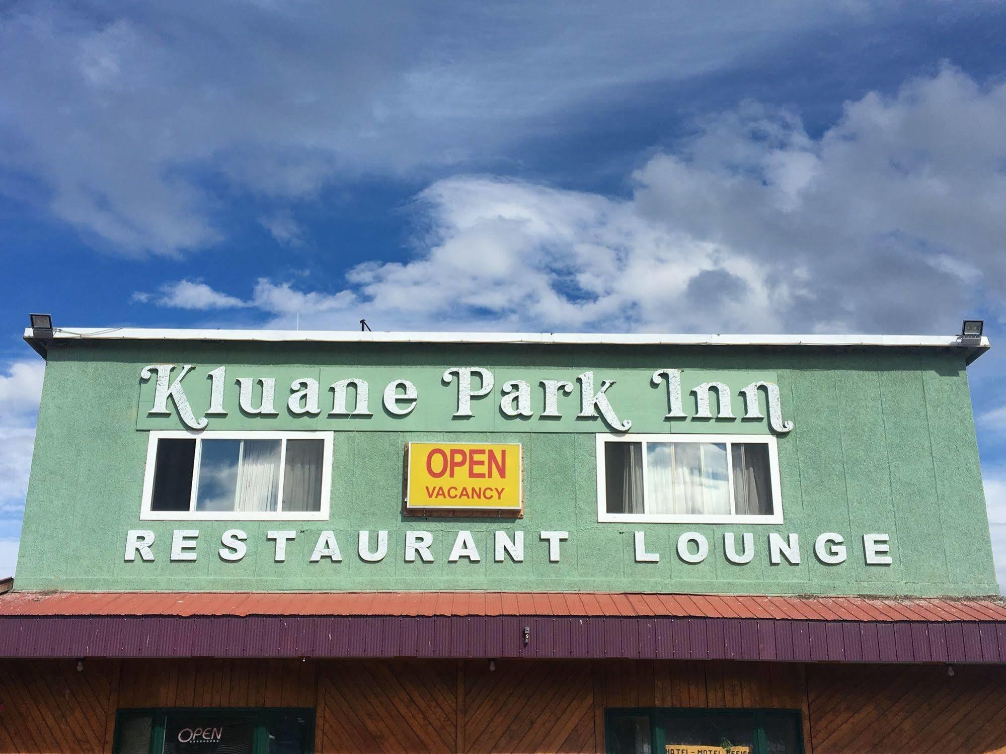 Kluane Park Inn Хейнс Джънкшън Екстериор снимка